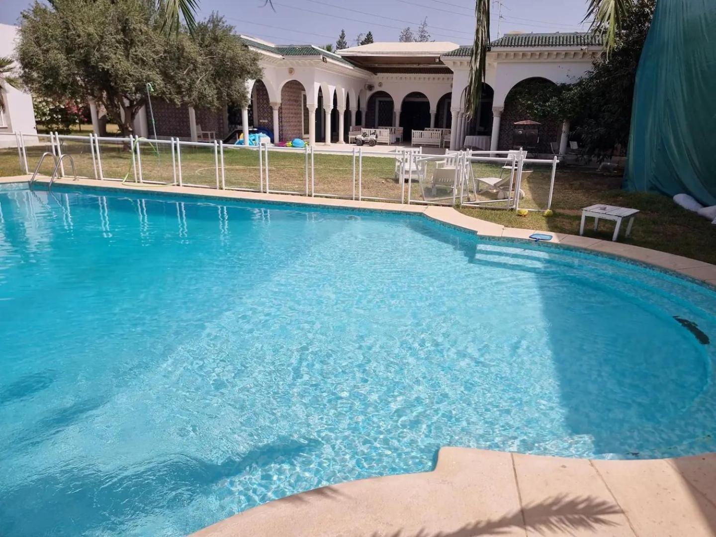 Appartement Prive Dans Une Grande Maison D'Hote La Marsa Exterior photo