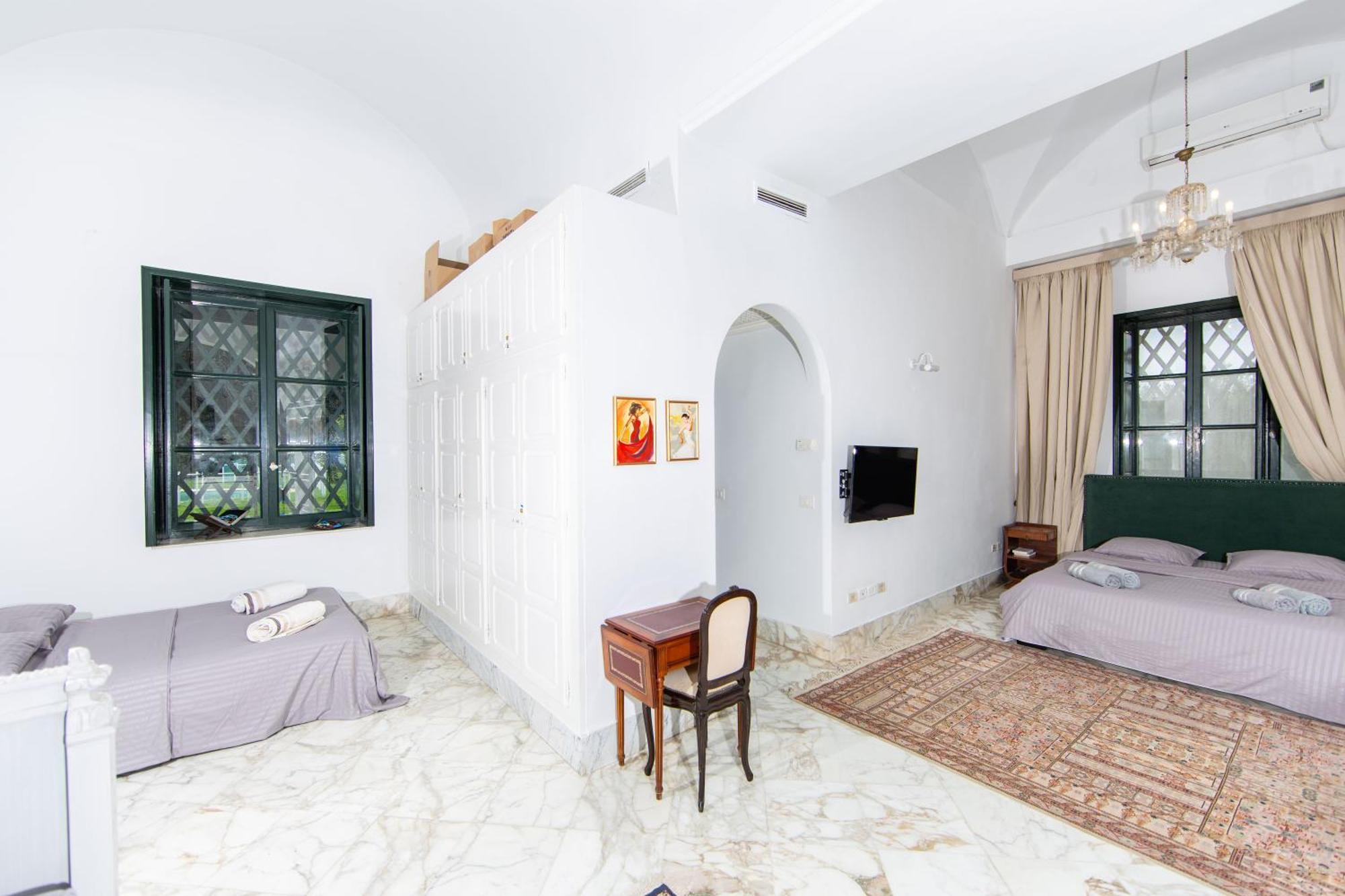 Appartement Prive Dans Une Grande Maison D'Hote La Marsa Exterior photo