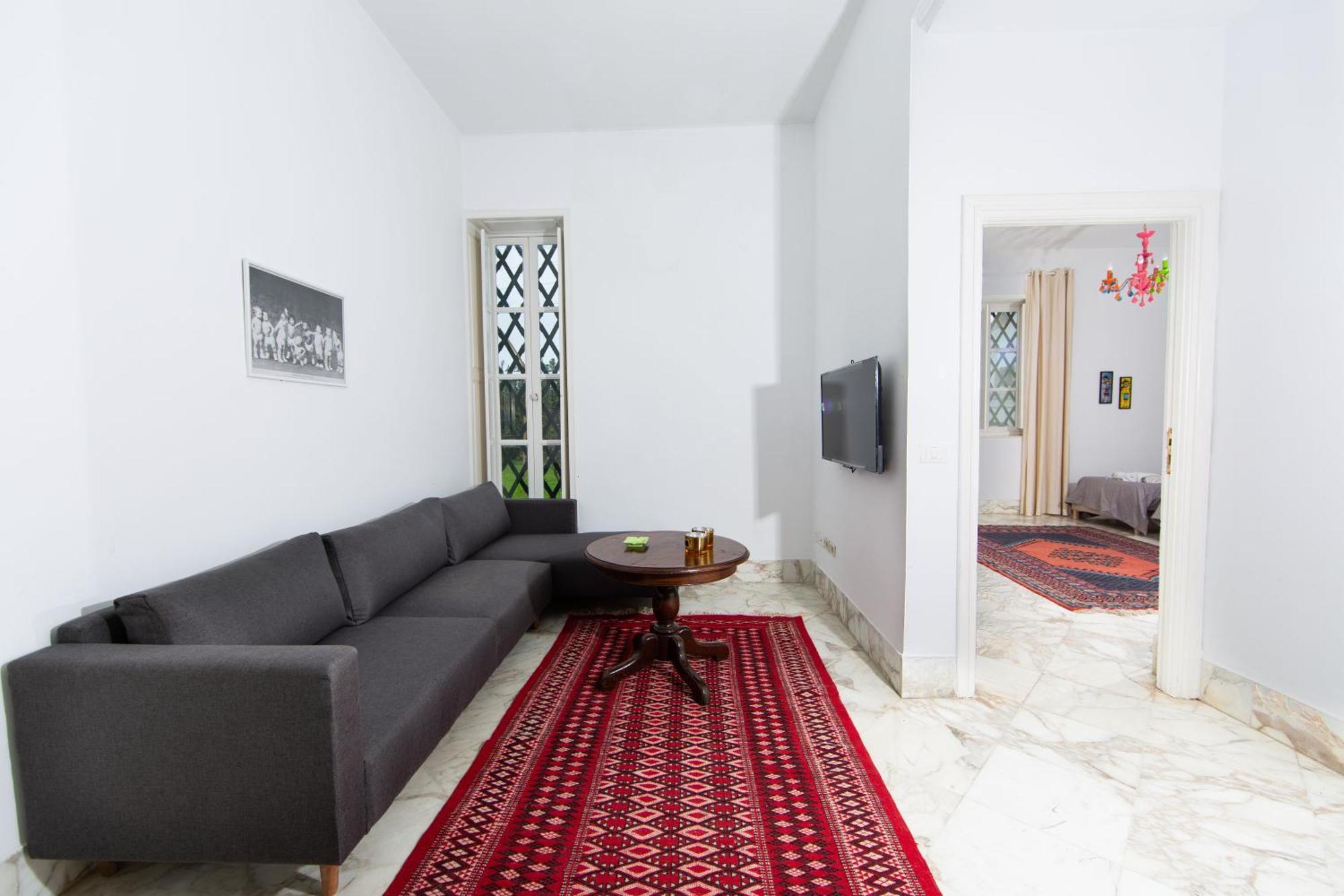 Appartement Prive Dans Une Grande Maison D'Hote La Marsa Exterior photo